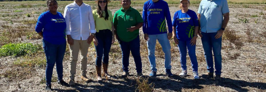 Alunos do curso técnico de fruticultura participam de visita técnica em Guadalupe