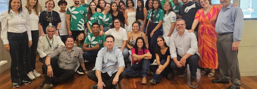 Jovens da cidade de Mendonça que concluíram o Programa Jovem Agricultor do Futuro visitam sede do Sistema Faesp/Senar-SP