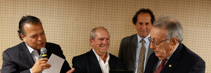 Presidente da CNA recebe homenagem da Faesp