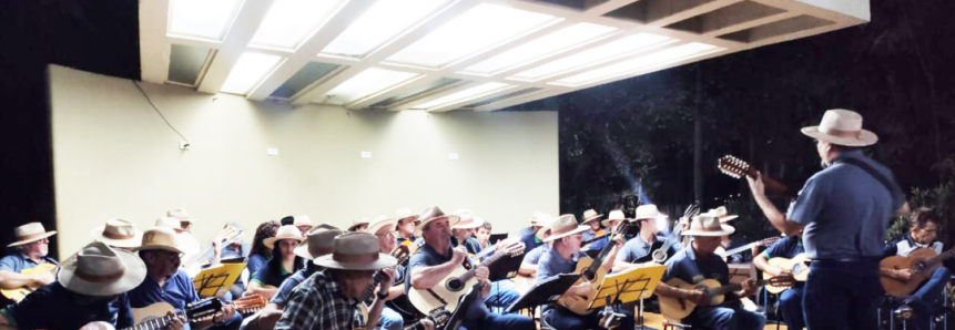 Programa Viola Caipira proporciona criação de orquestra, resgate da cultura regional e amizade entre os participantes
