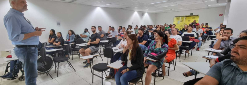 Universitários conhecem oportunidades de trabalho no setor agropecuário