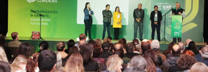 Encontro em Campo Mourão tem participação de líderes políticos da região