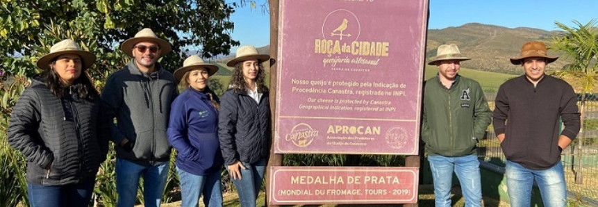 Em Minas Gerais, missão do CNA Jovem conhece produção de queijo e café