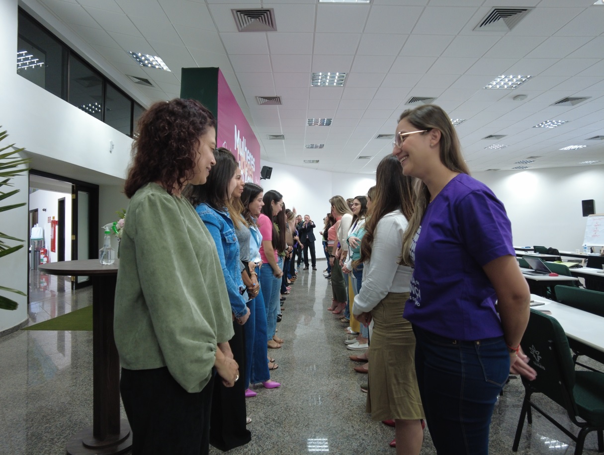 Academia de lideranca mulheres