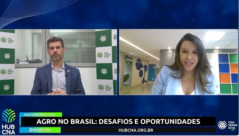 A coordenadora do HUB, Danielle Leonel, conduziu o debate.